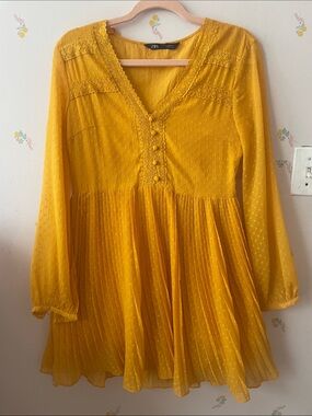 Women’s Bright Mustard Pleated Button-Front Dress